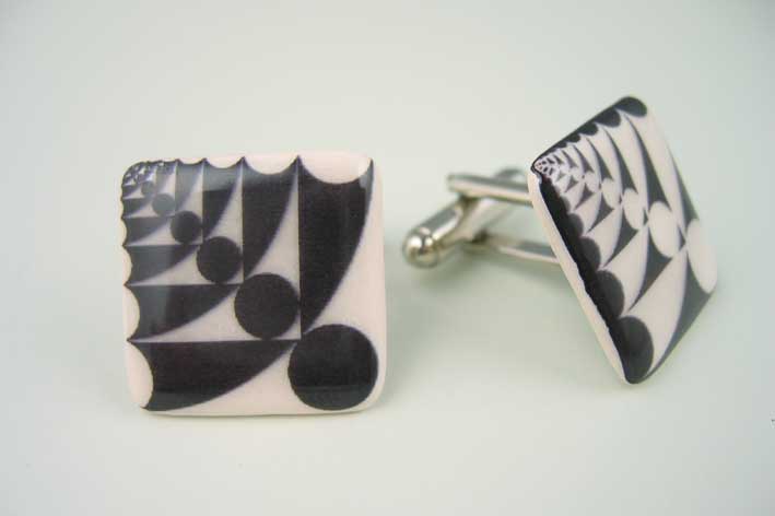 View Arrowhead cufflinks