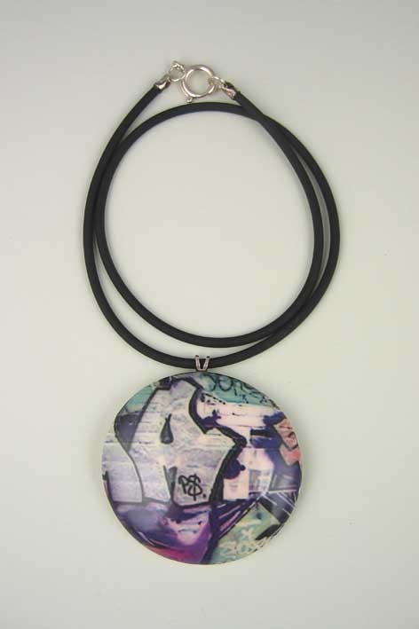 View AA pendant